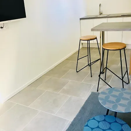 La Casa - Studio Et T2 Meubles - Face A L'enap Agen